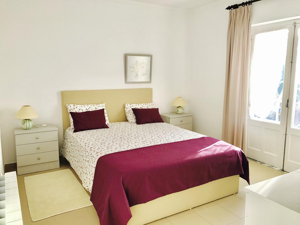 Porto Monte Bed & Breakfast Maceira  Exterior photo
